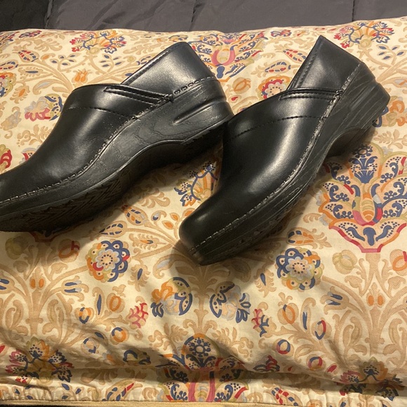 Shoes for hospital or clinic use - Picture 4 of 6